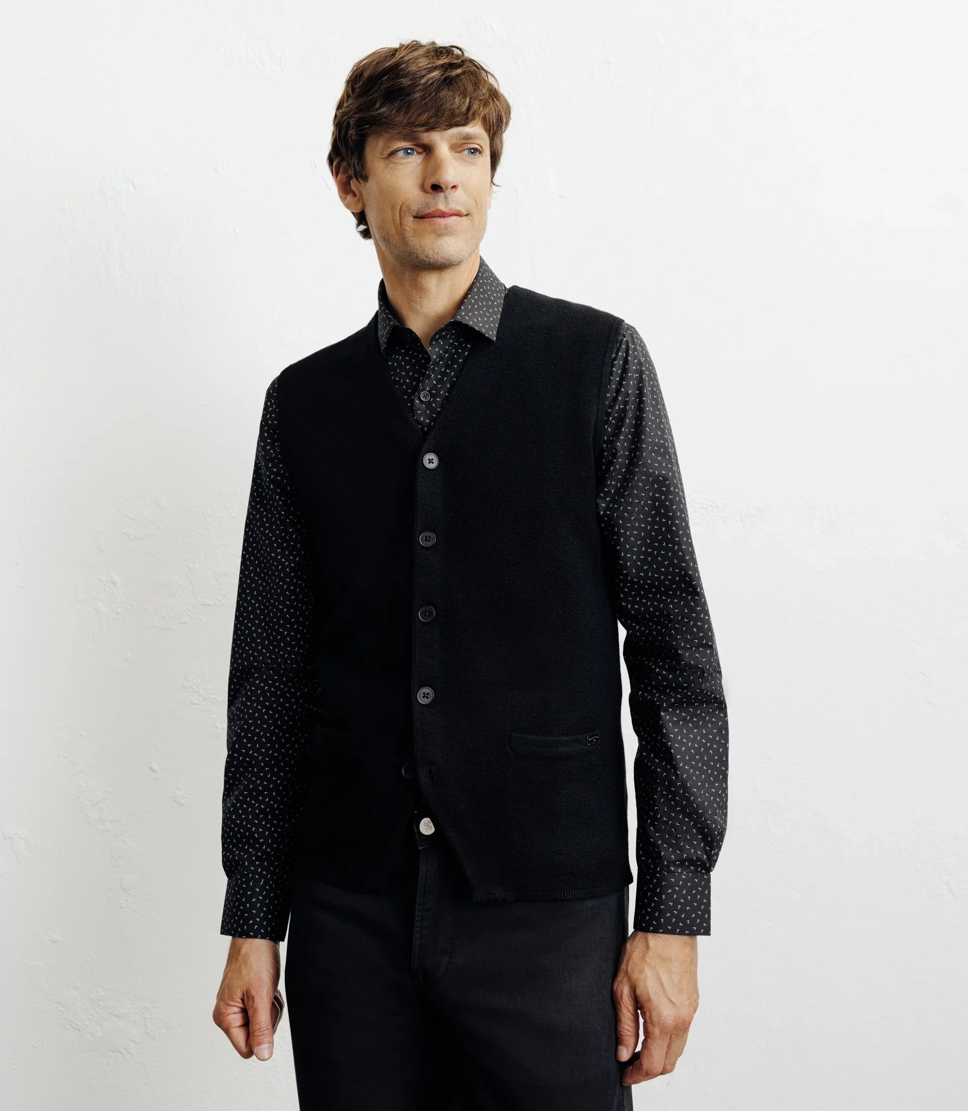 Gilet sans manches boutonné jeux de points noir - IZAC