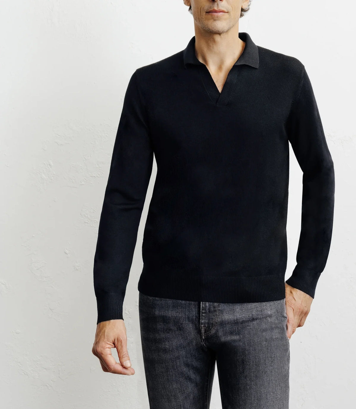 Pull col polo en laine mérinos noir - IZAC
