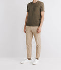 T-shirt col V avec poche kaki - IZAC