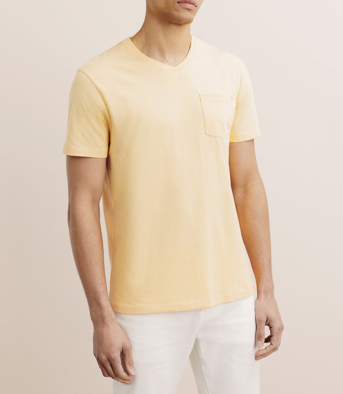T-shirt col V avec poche pêche - IZAC