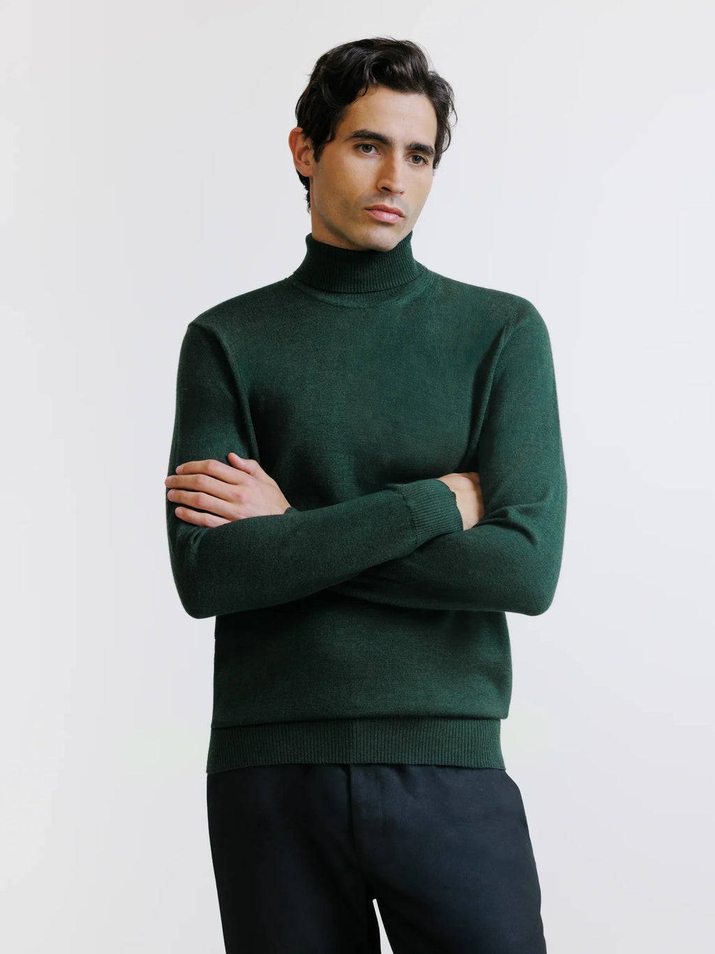 Pull col roulé en laine mérinos vert foncé - IZAC