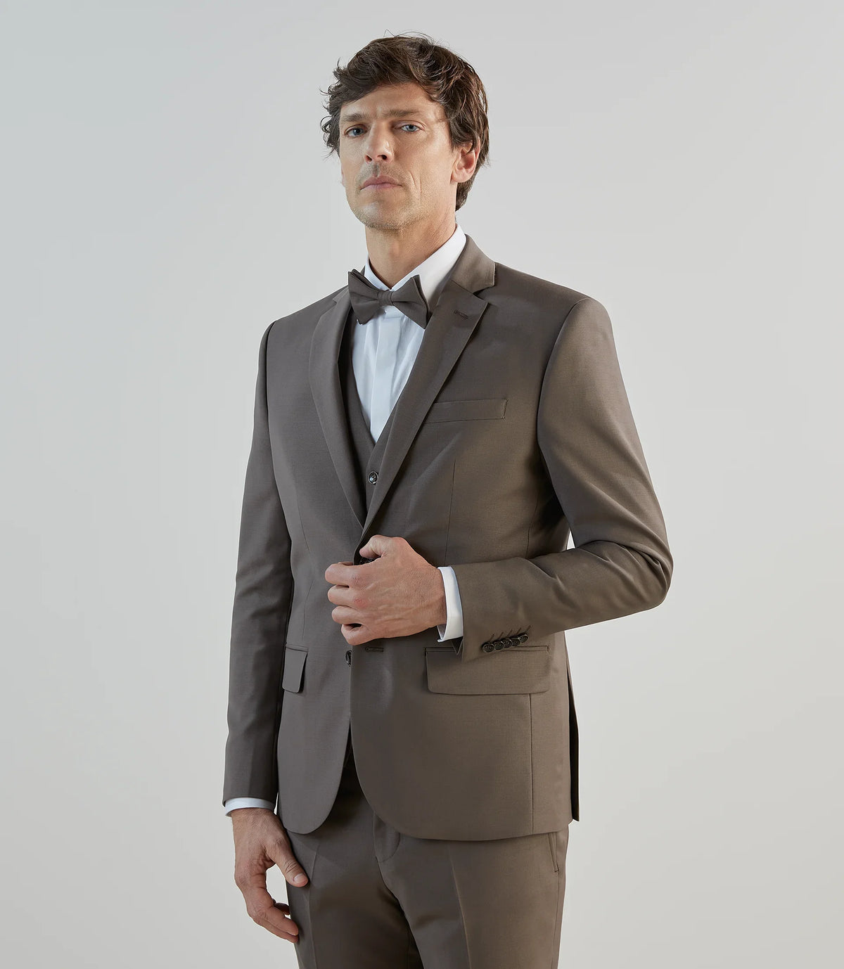 Costume 2 boutons en laine majoritaire chataigne - IZAC