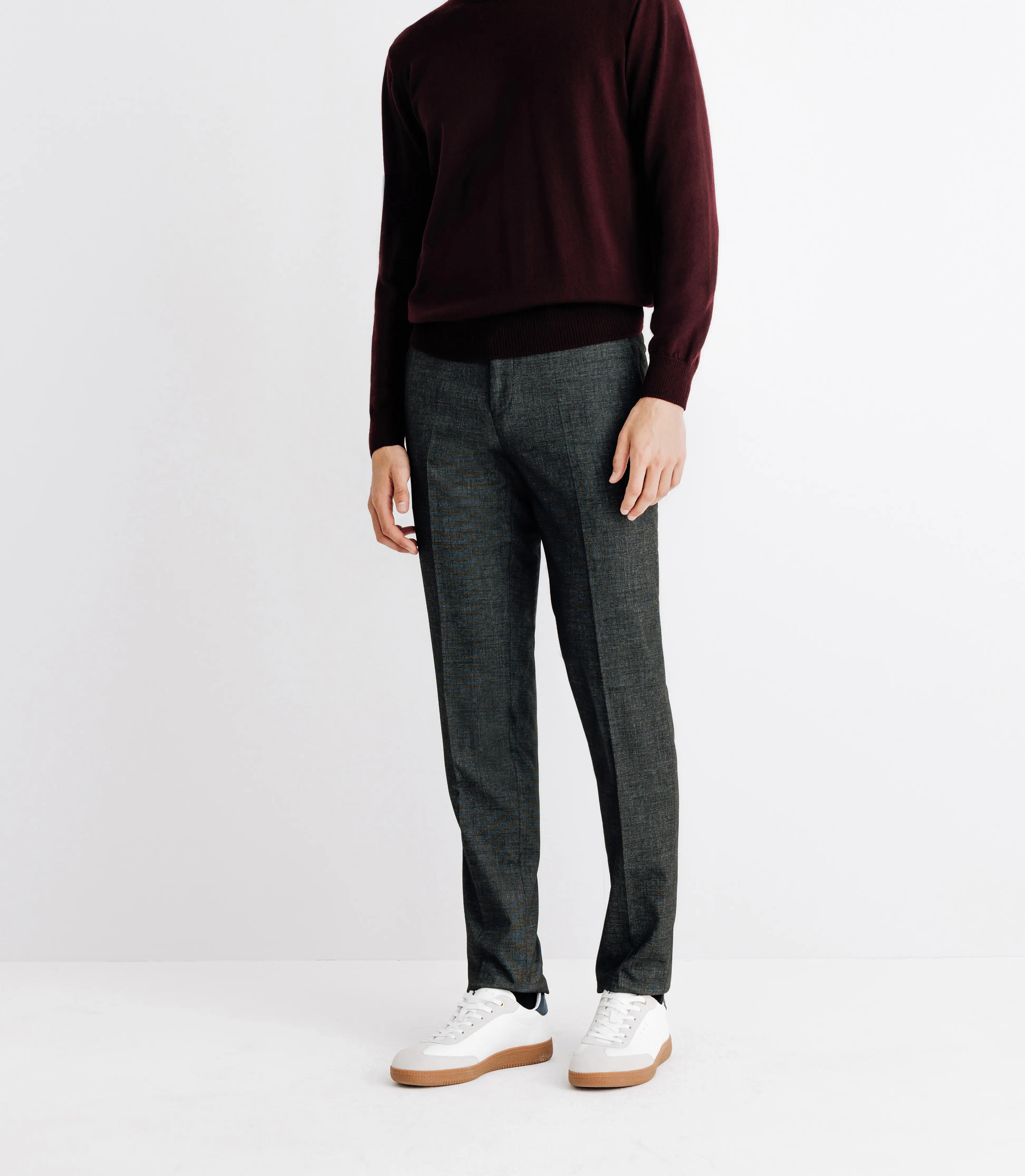 Pull en laine mérinos col rond bordeaux - IZAC