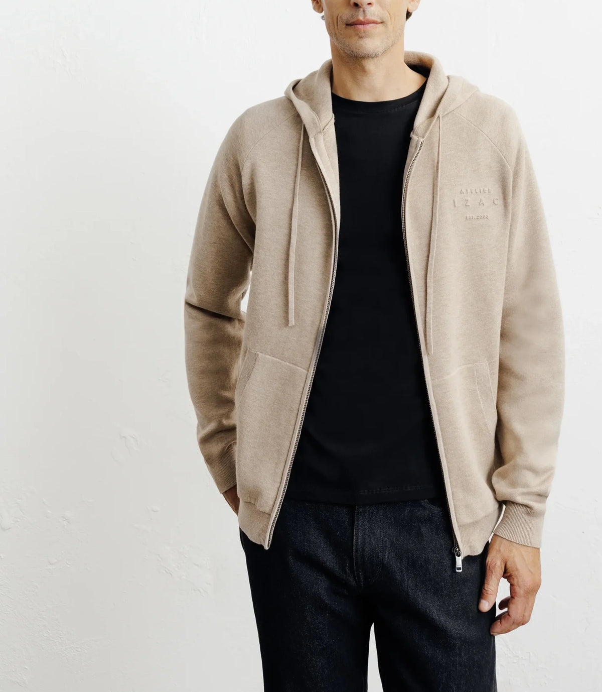Hoodie zippé à capuche en maille beige - IZAC