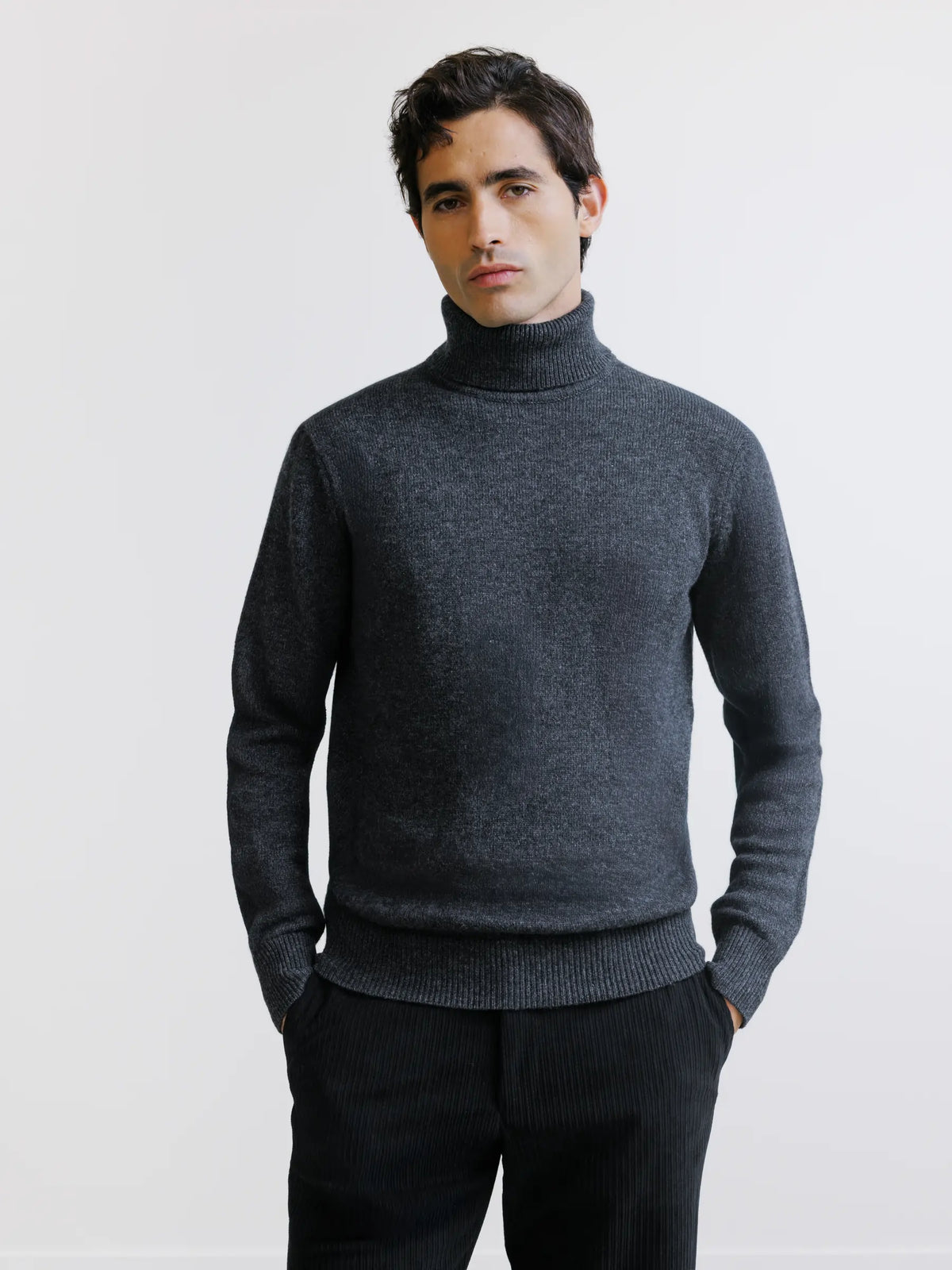 Pull en laine col roulé anthracite - IZAC