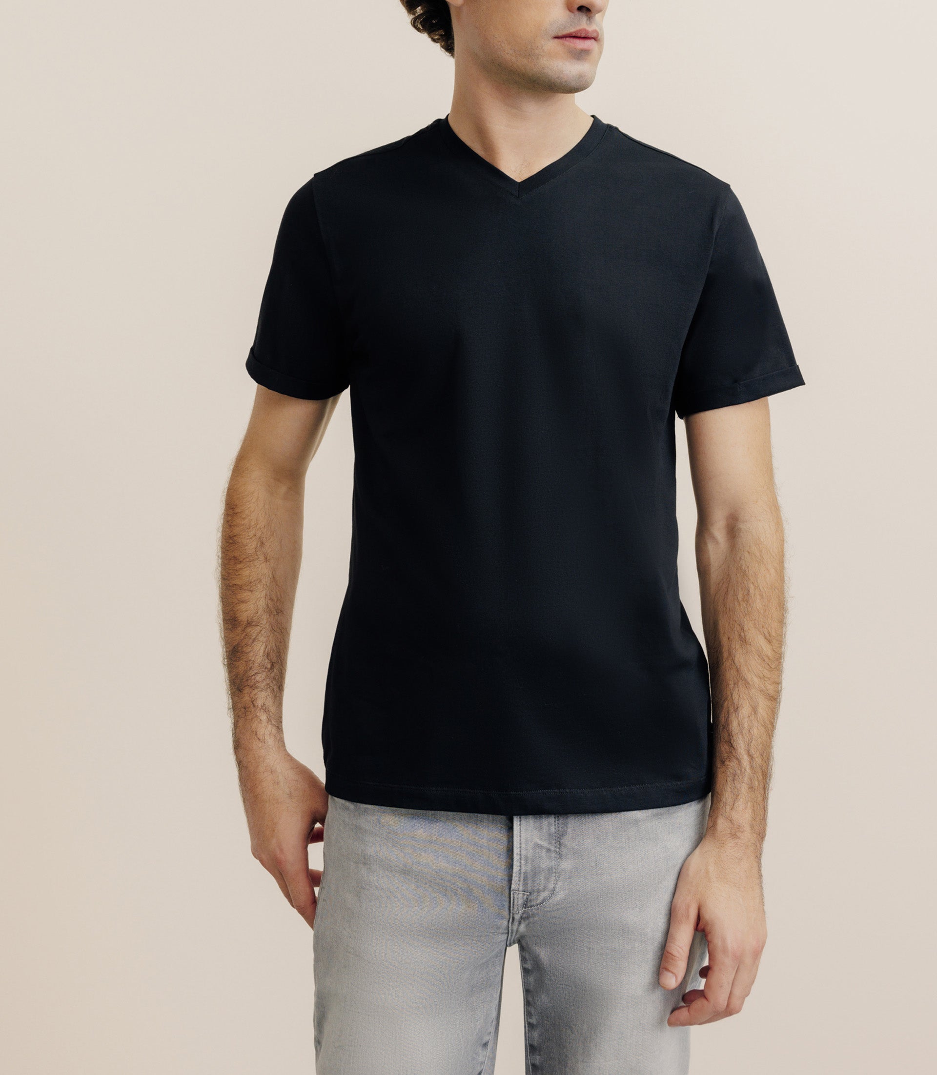 Pack de 2 t-shirts col V noir et blanc - IZAC