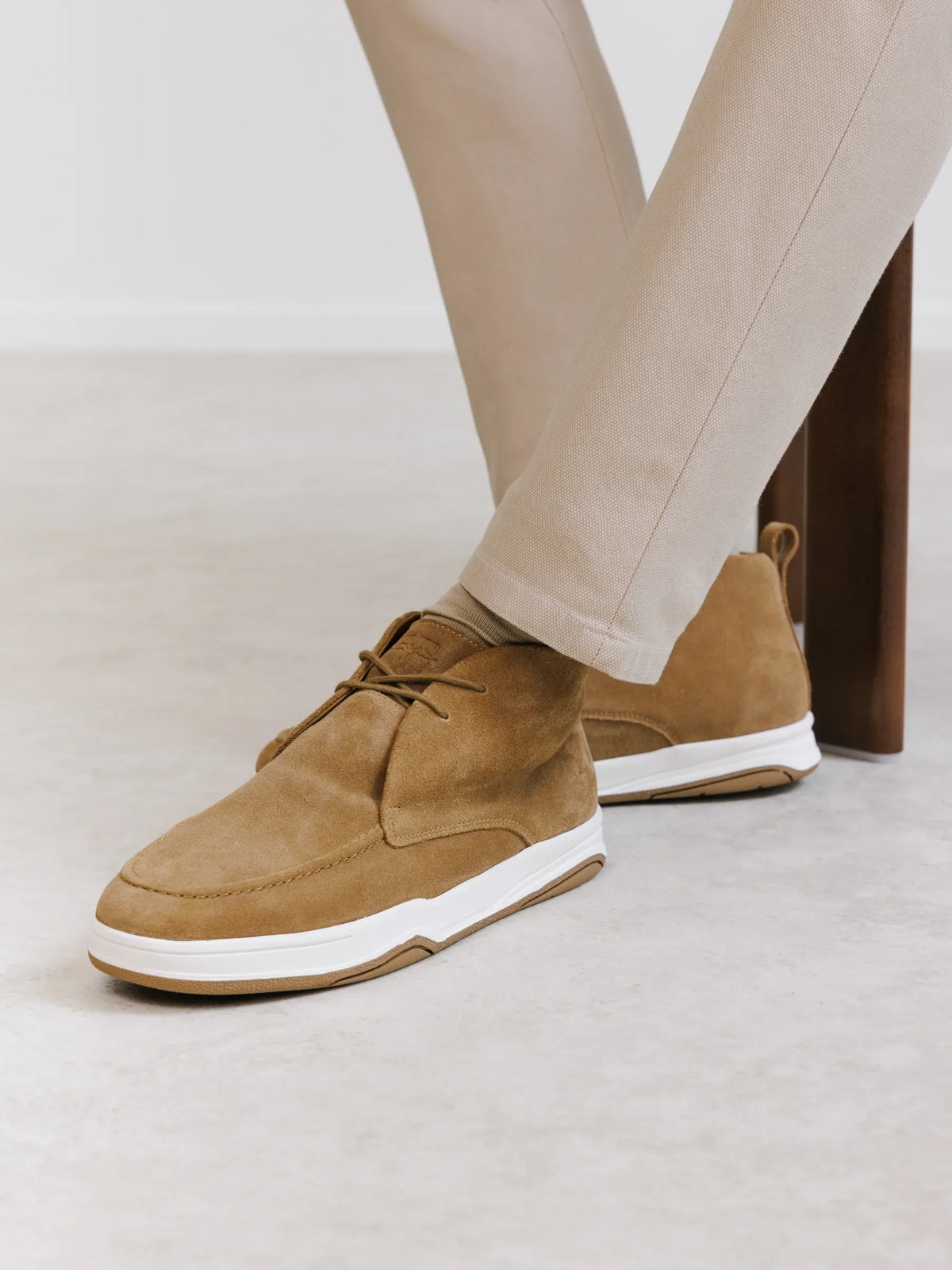 Bottines casual en suède camel - IZAC