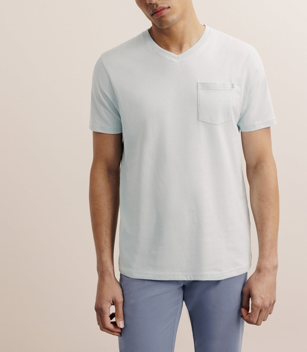 T-shirt col V avec poche vert - IZAC