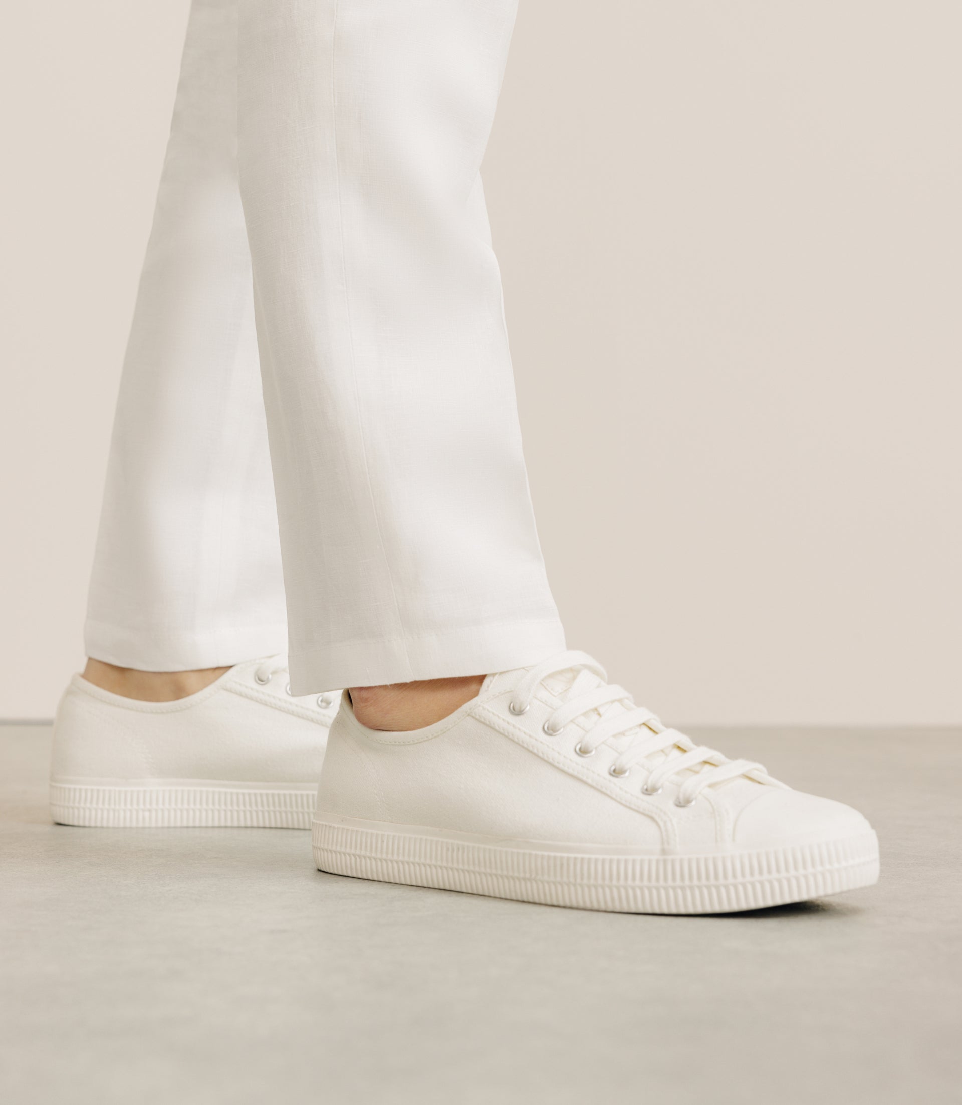 Chaussures baskets en toile écru - IZAC