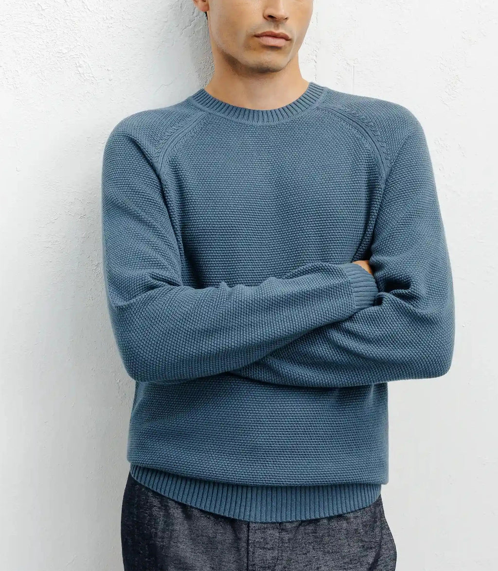 Pull col rond jeux de points bleu canard - IZAC