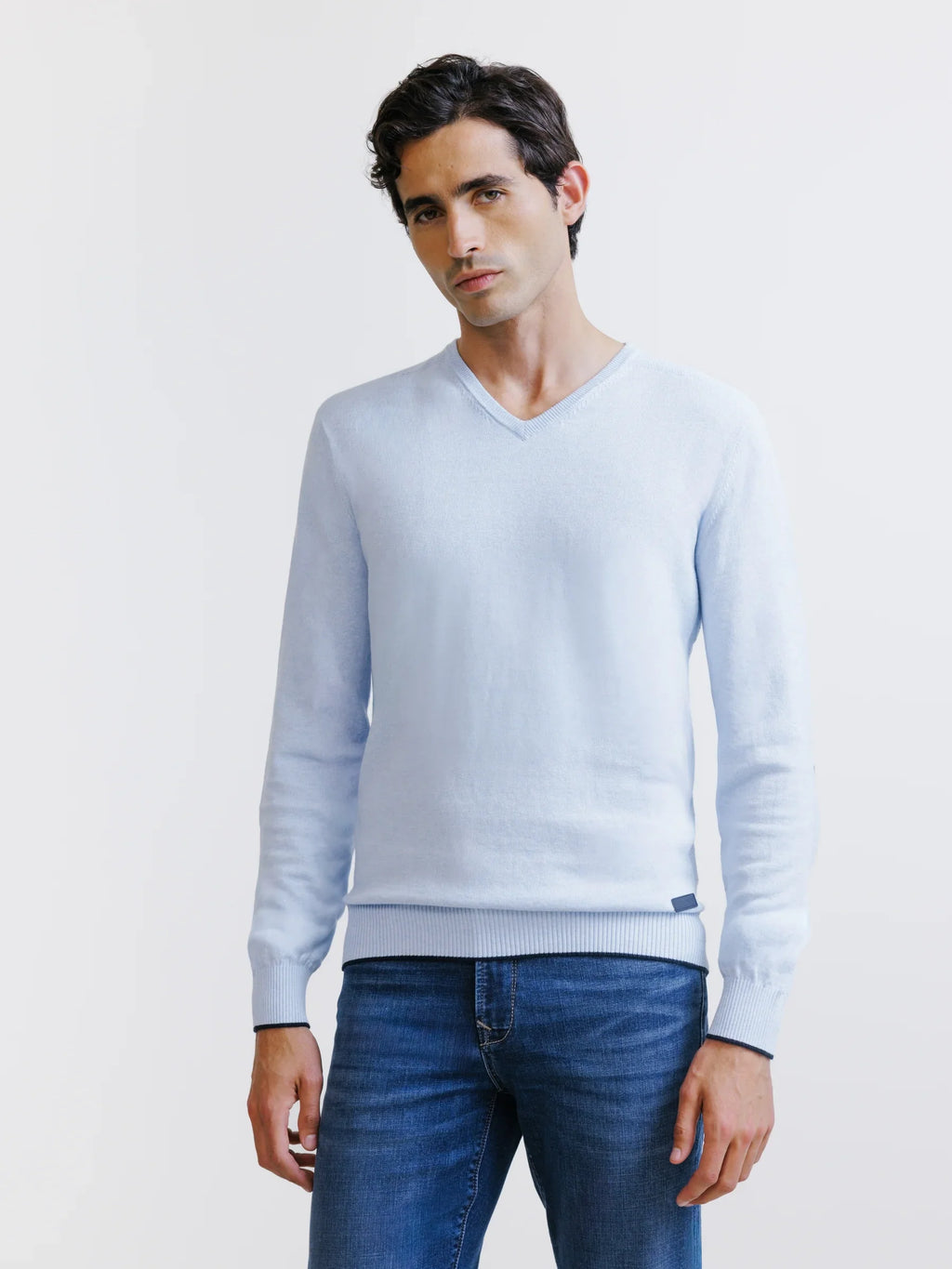 Pull col V bleu ciel - IZAC