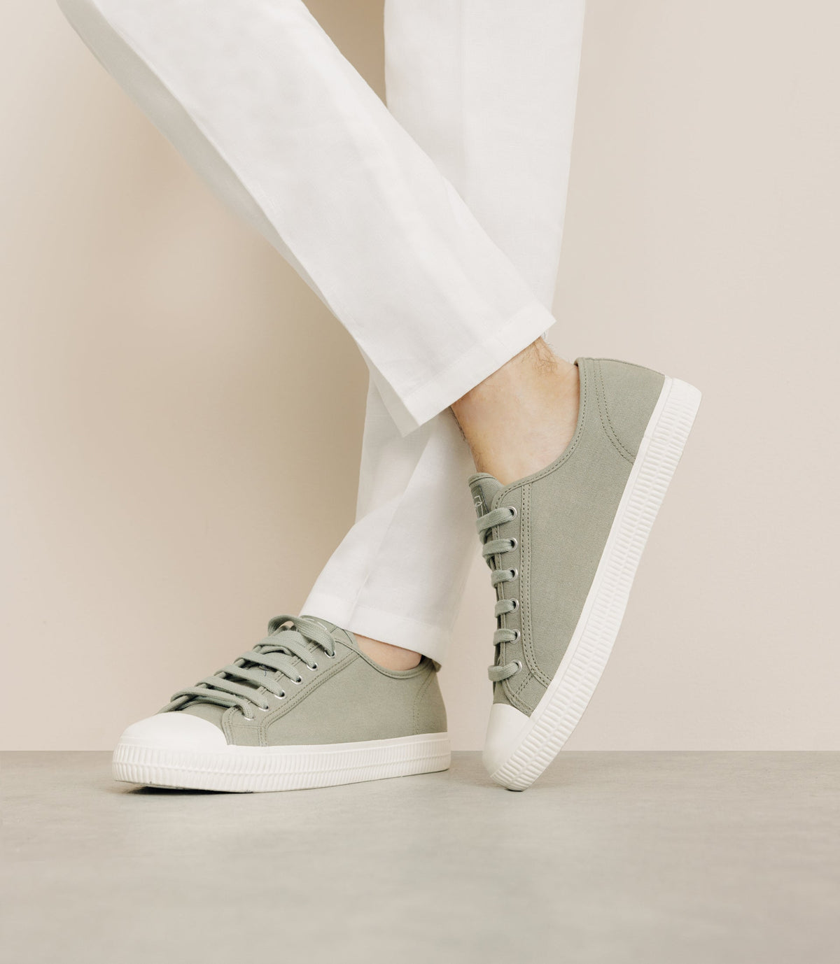 Chaussures baskets en toile kaki - IZAC