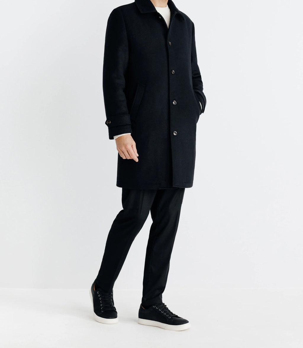 Manteau long droit noir - IZAC