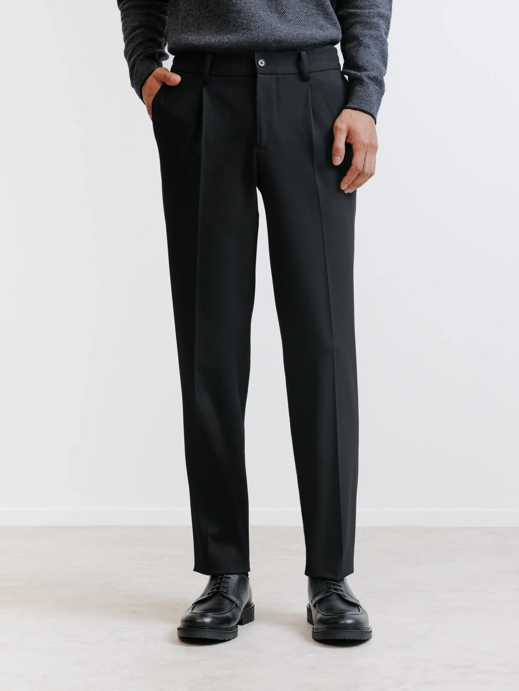 Pantalon ville en tissu sergé noir - IZAC