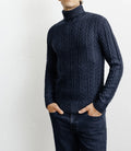 Pull col roulé torsadé marine - IZAC