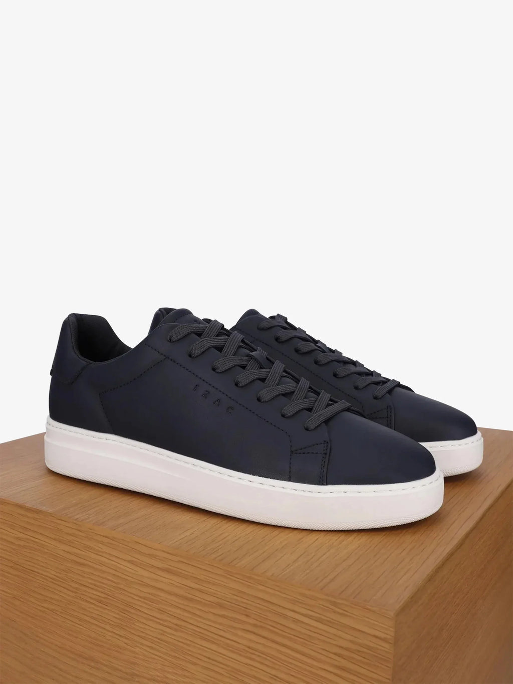 Baskets en cuir noir - IZAC