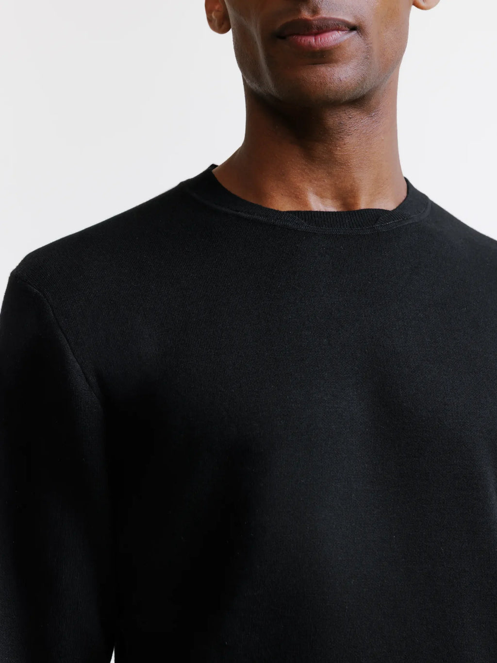 Pull col rond teddy noir - IZAC