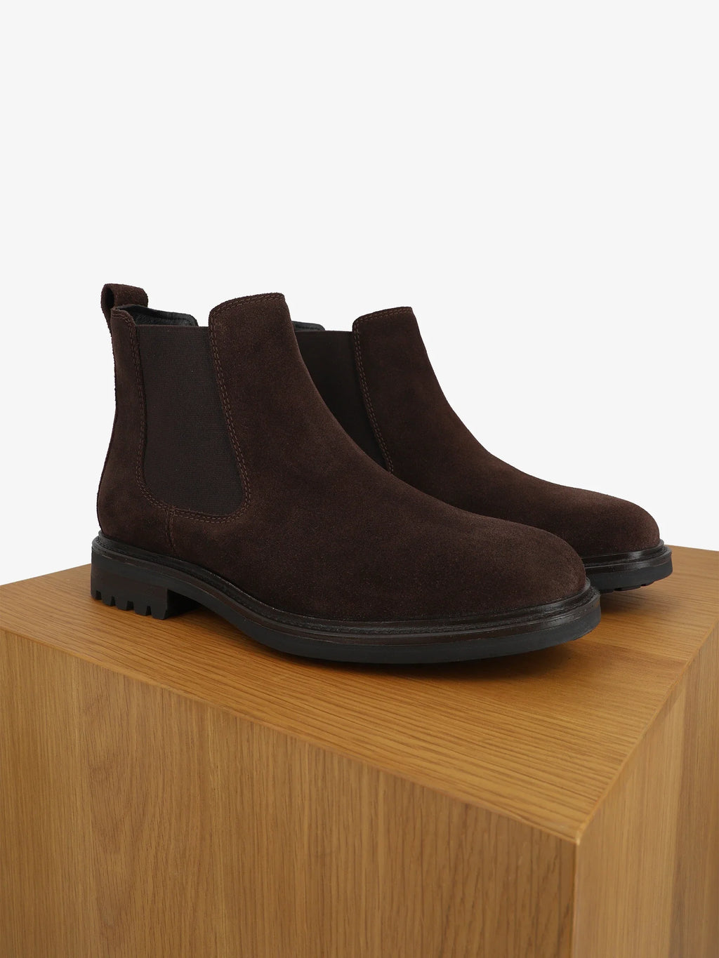 Bottines chelsea en suède marron - IZAC