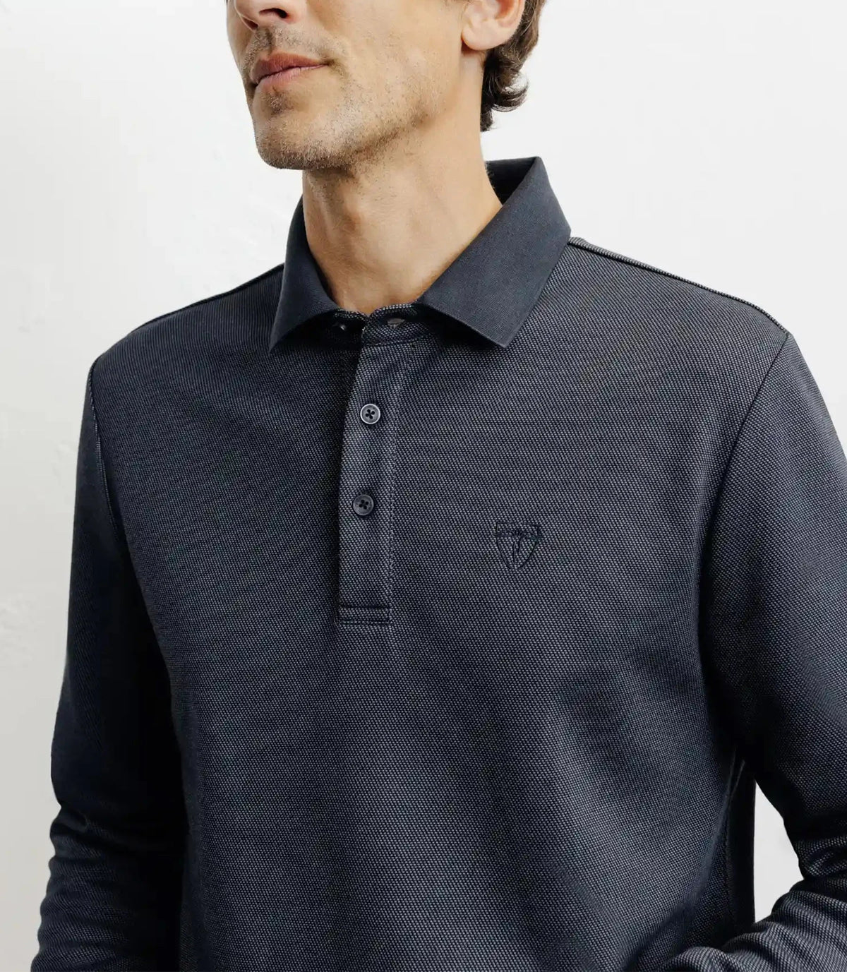 Polo boutonné en maille marine - IZAC