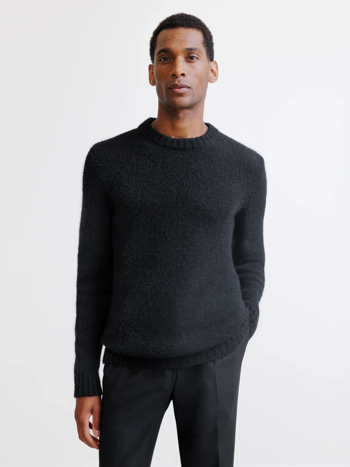 Pull col rond noir - IZAC