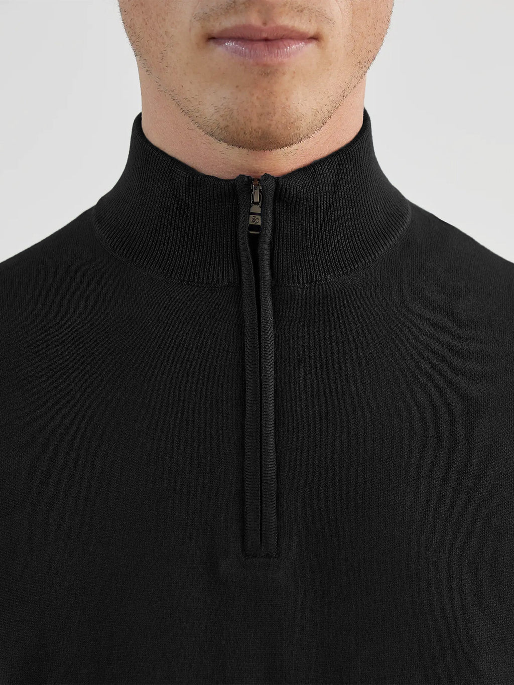 Pull col zip noir - IZAC