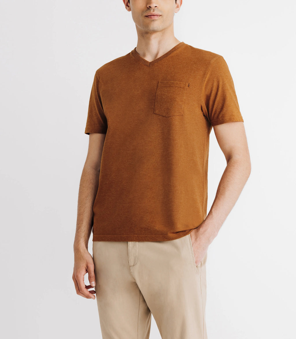 T-shirt col V avec poche camel - IZAC
