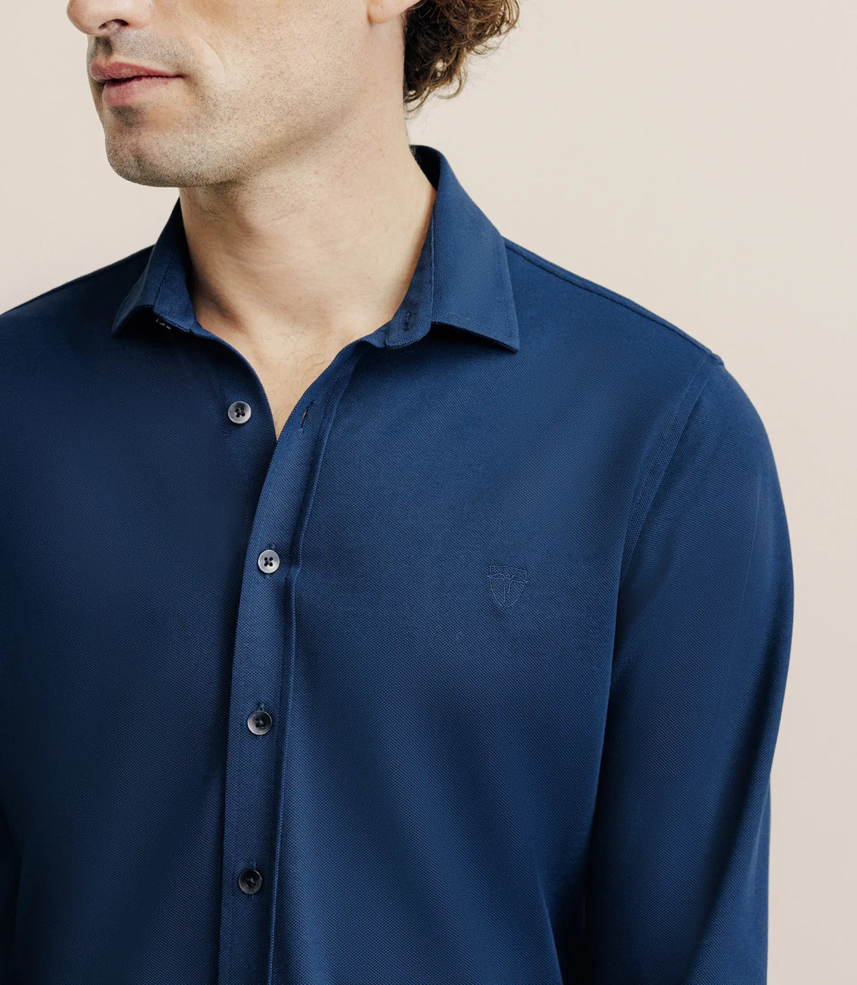 Chemise slim en maille marine - IZAC