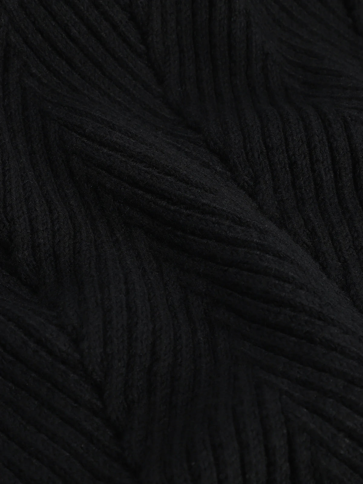Écharpe en maille torsadée noire