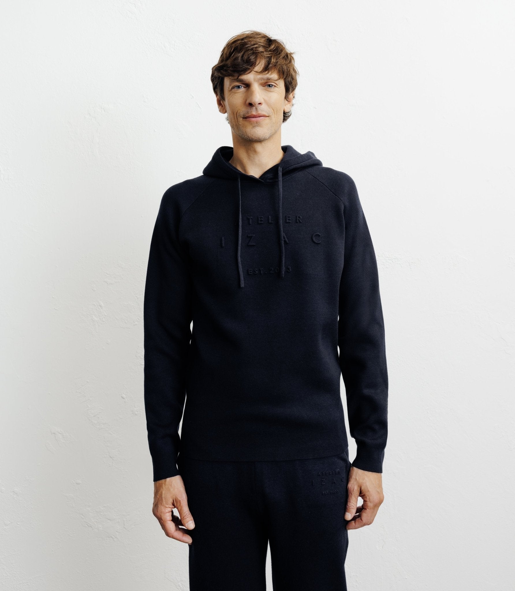 Pull à capuche en maille marine - IZAC