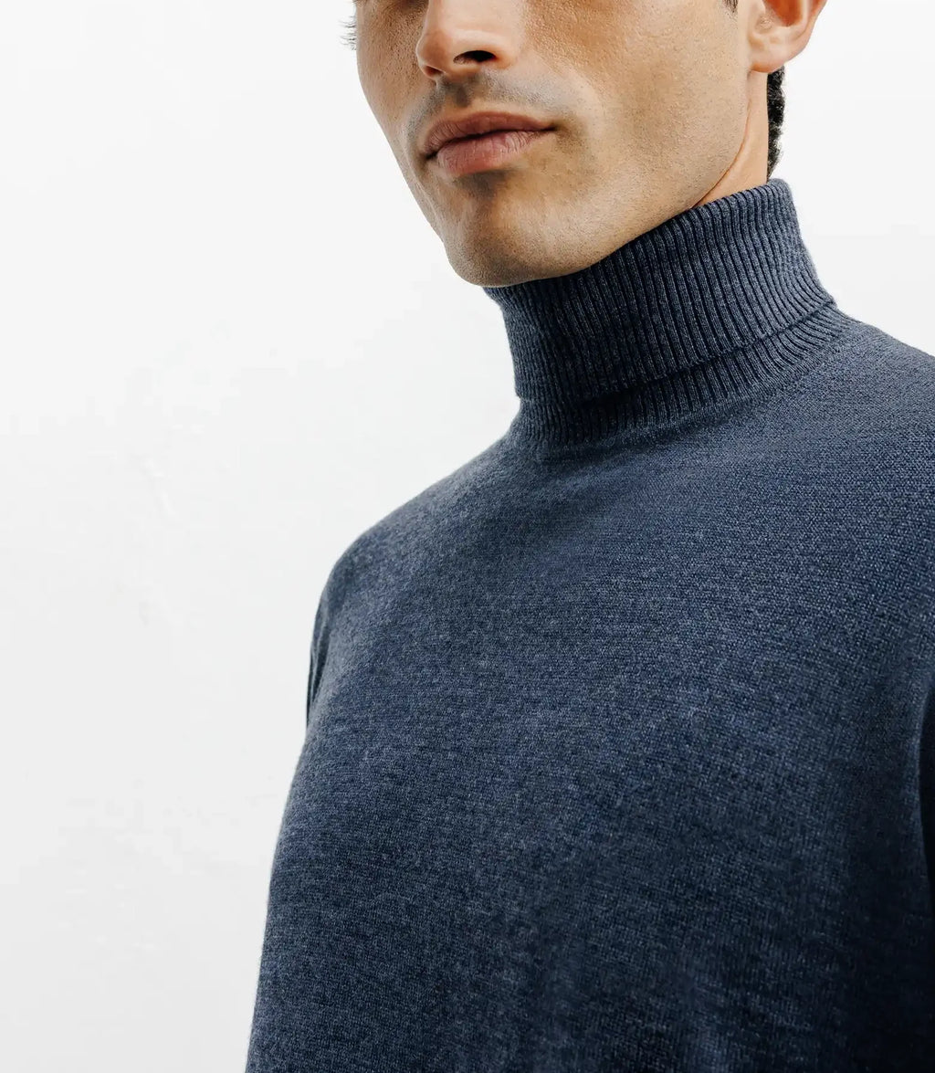 Pull col roulé indigo - IZAC