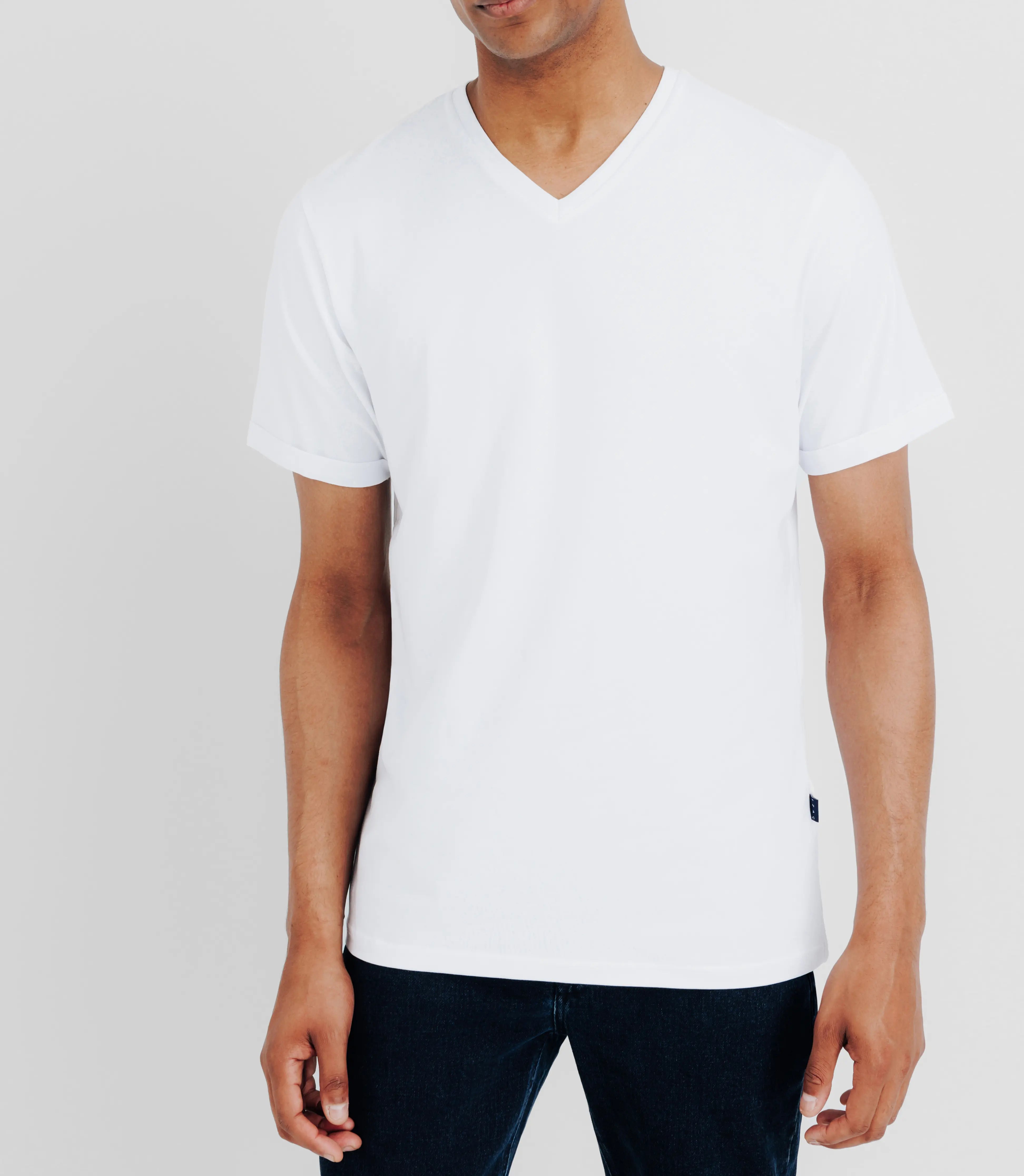 T-shirt col V blanc - IZAC