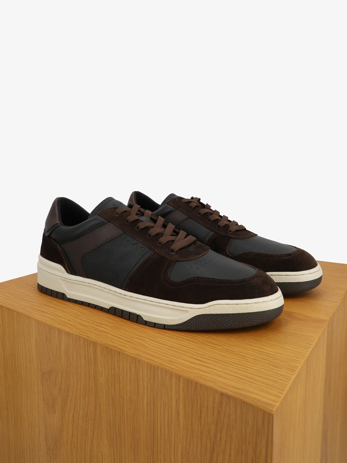 Baskets en cuir marron - IZAC