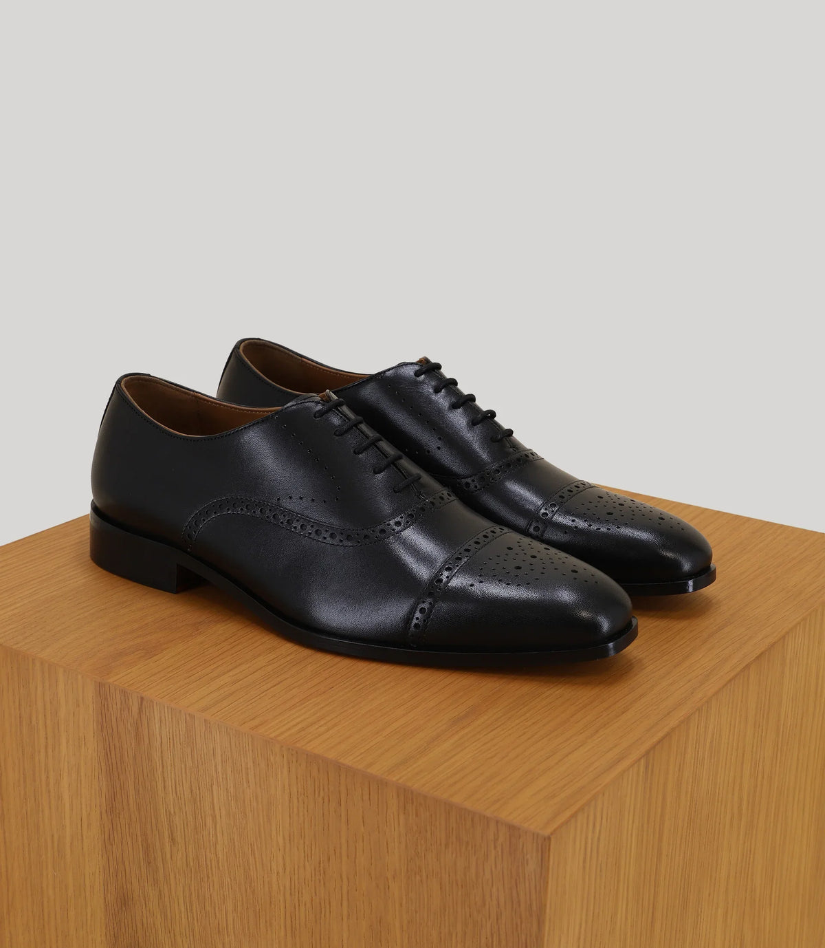 Derby en cuir noir - IZAC