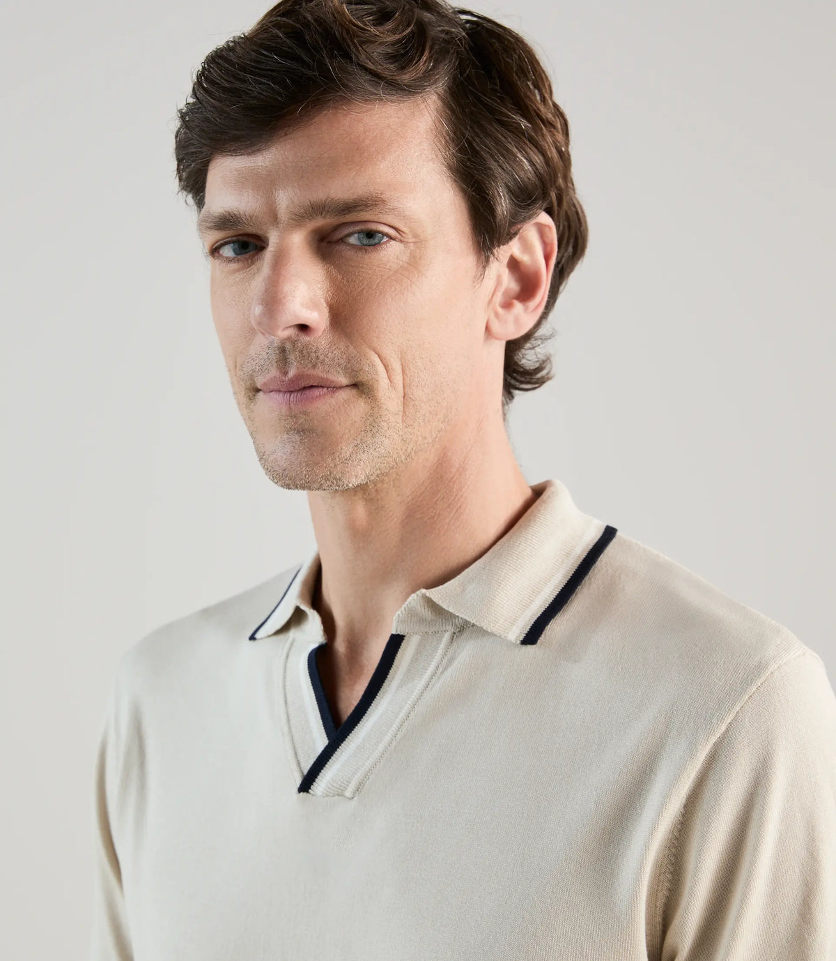 Polo col ouvert en maille beige - IZAC