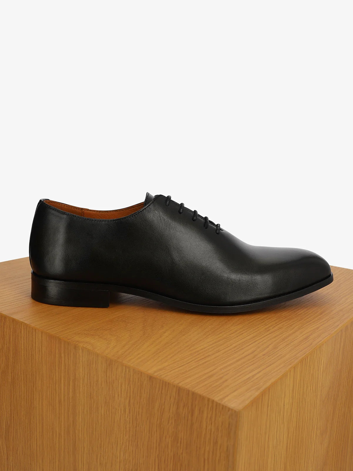 Chaussures richelieu en cuir noires - IZAC