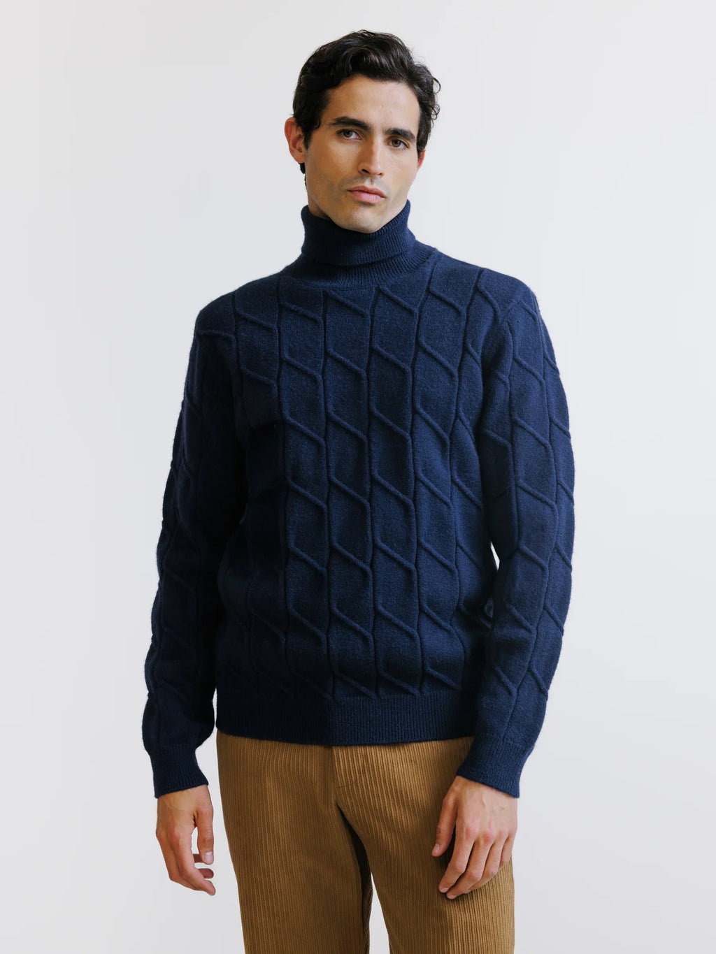 Pull col roulé en maille torsadée marine - IZAC