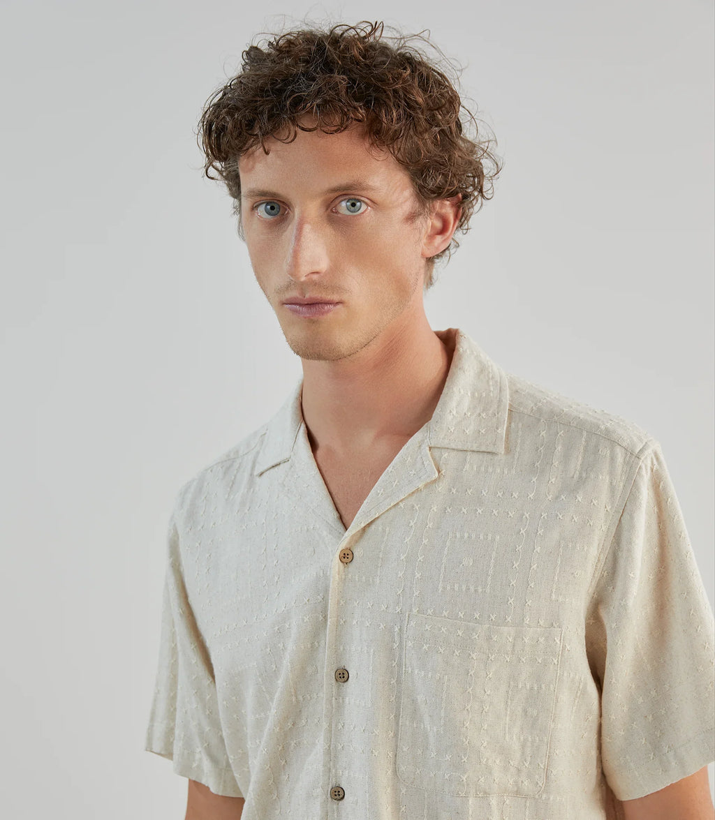 Chemise casual brodée beige - IZAC