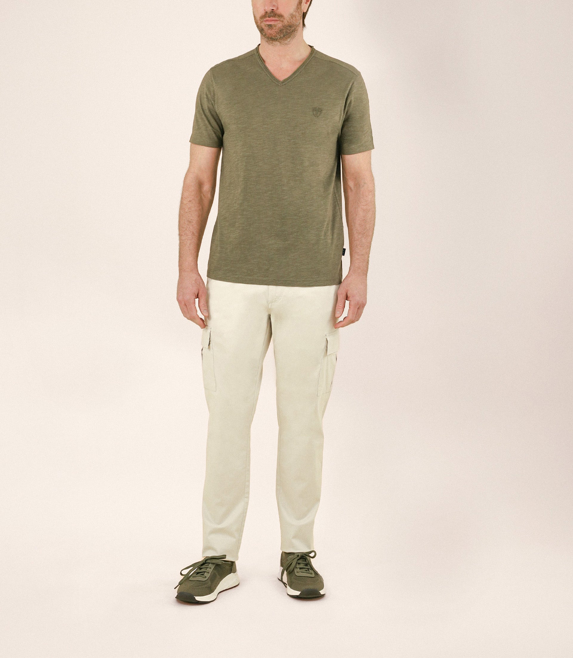 T-shirt col V kaki - IZAC