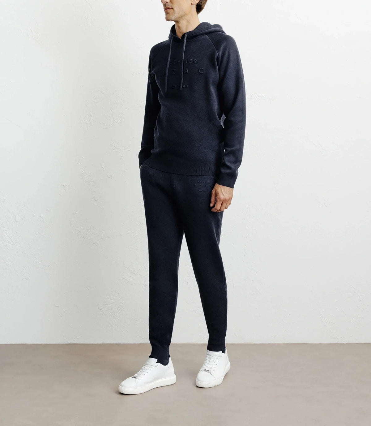 Pull à capuche en maille marine - IZAC