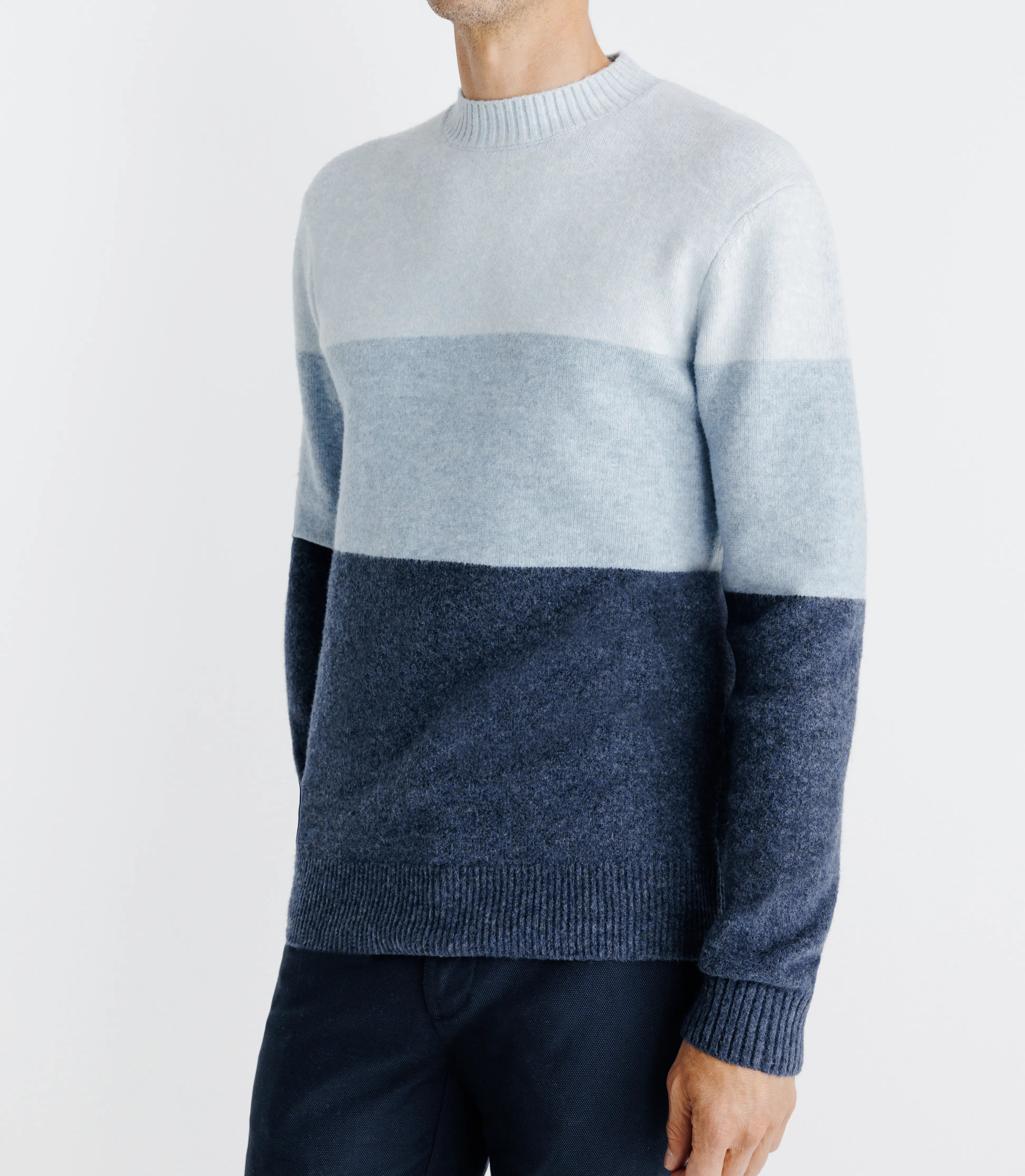 Pull col rond rayé bleu - IZAC