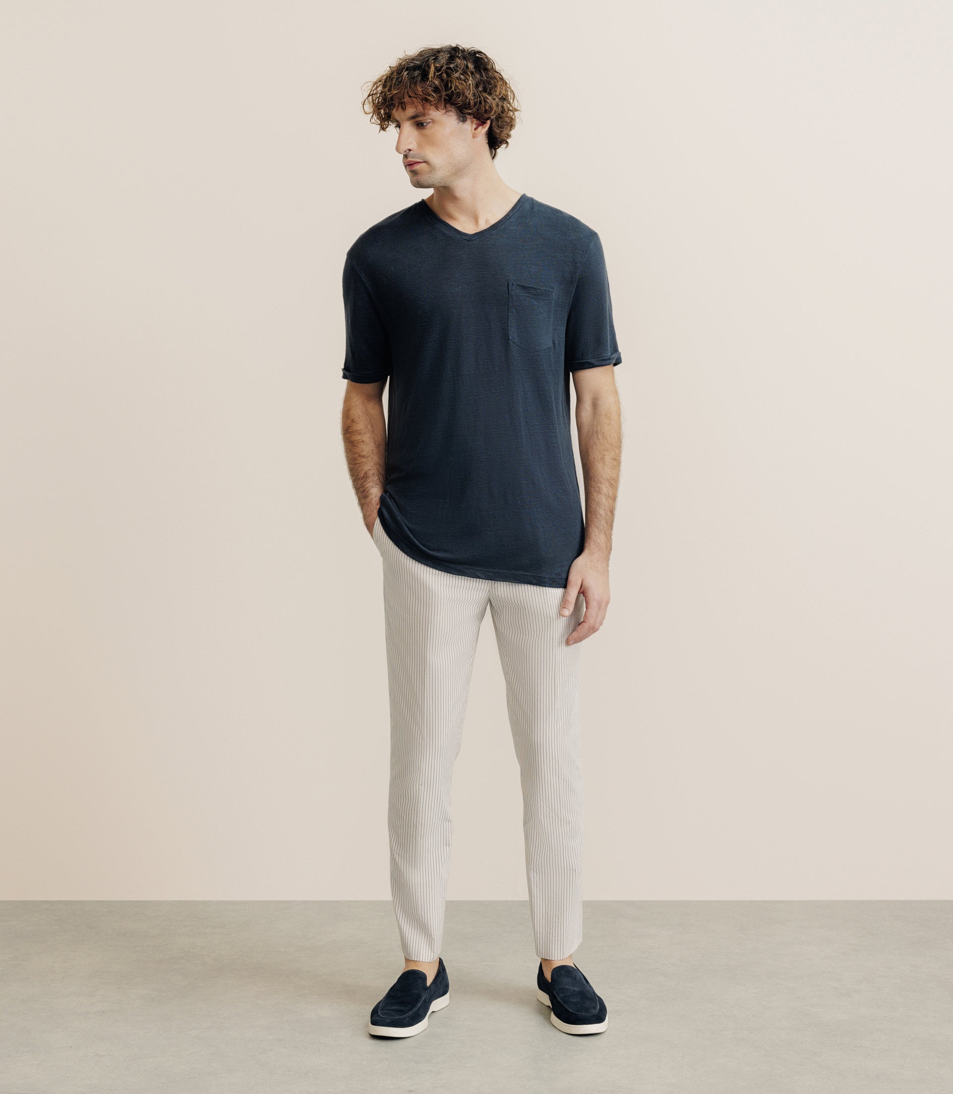 T-shirt col V 100% lin marine - IZAC