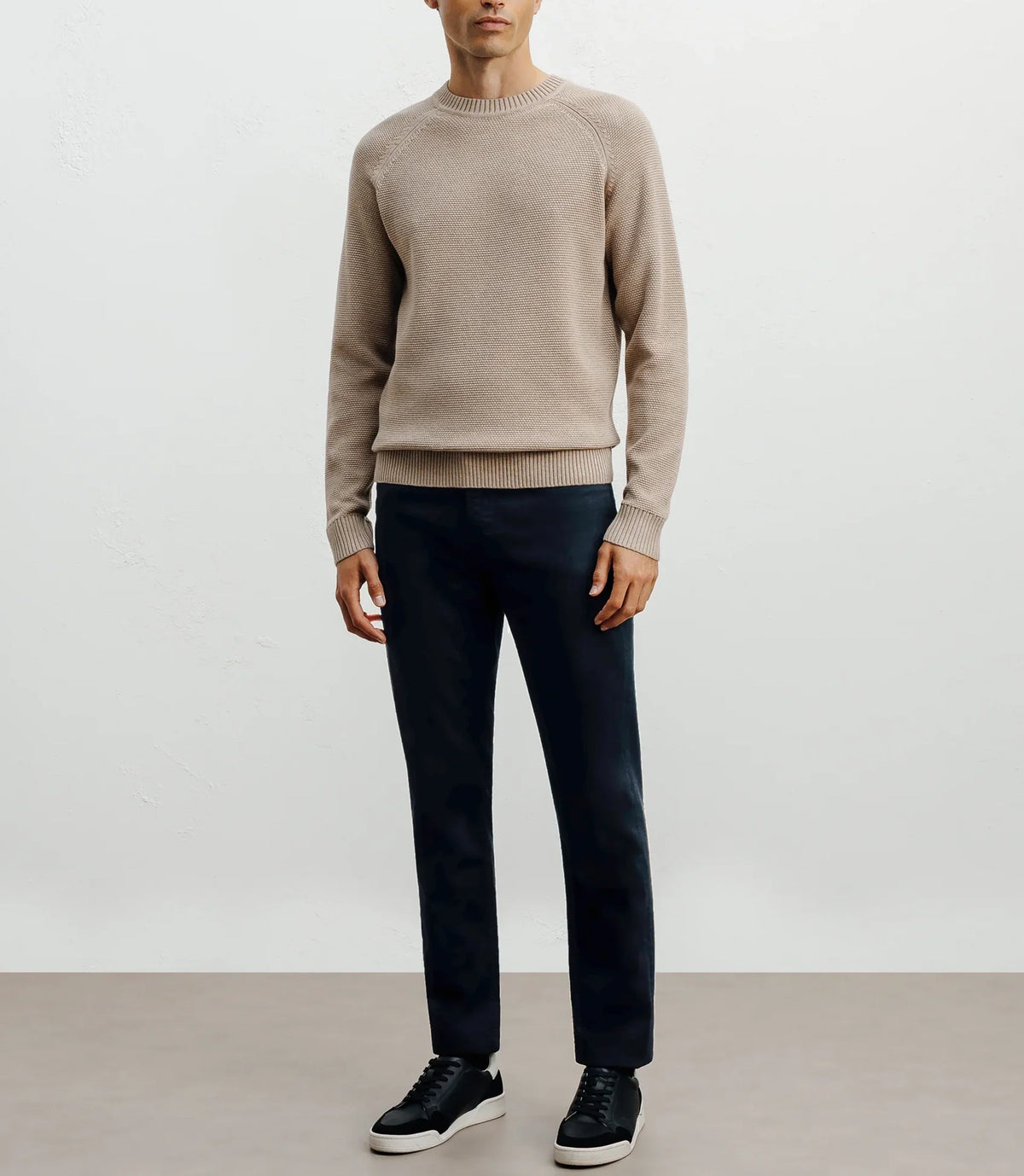 Pull col rond jeux de points beige - IZAC