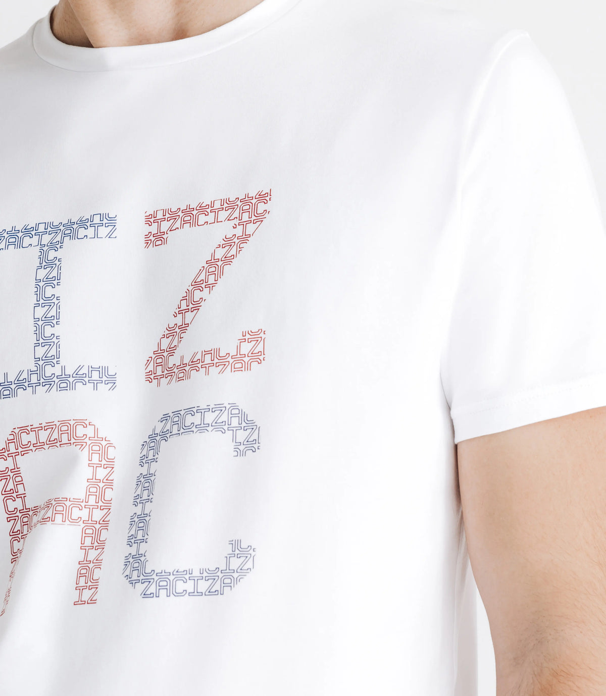 T-shirt avec écriture au centre blanc - IZAC