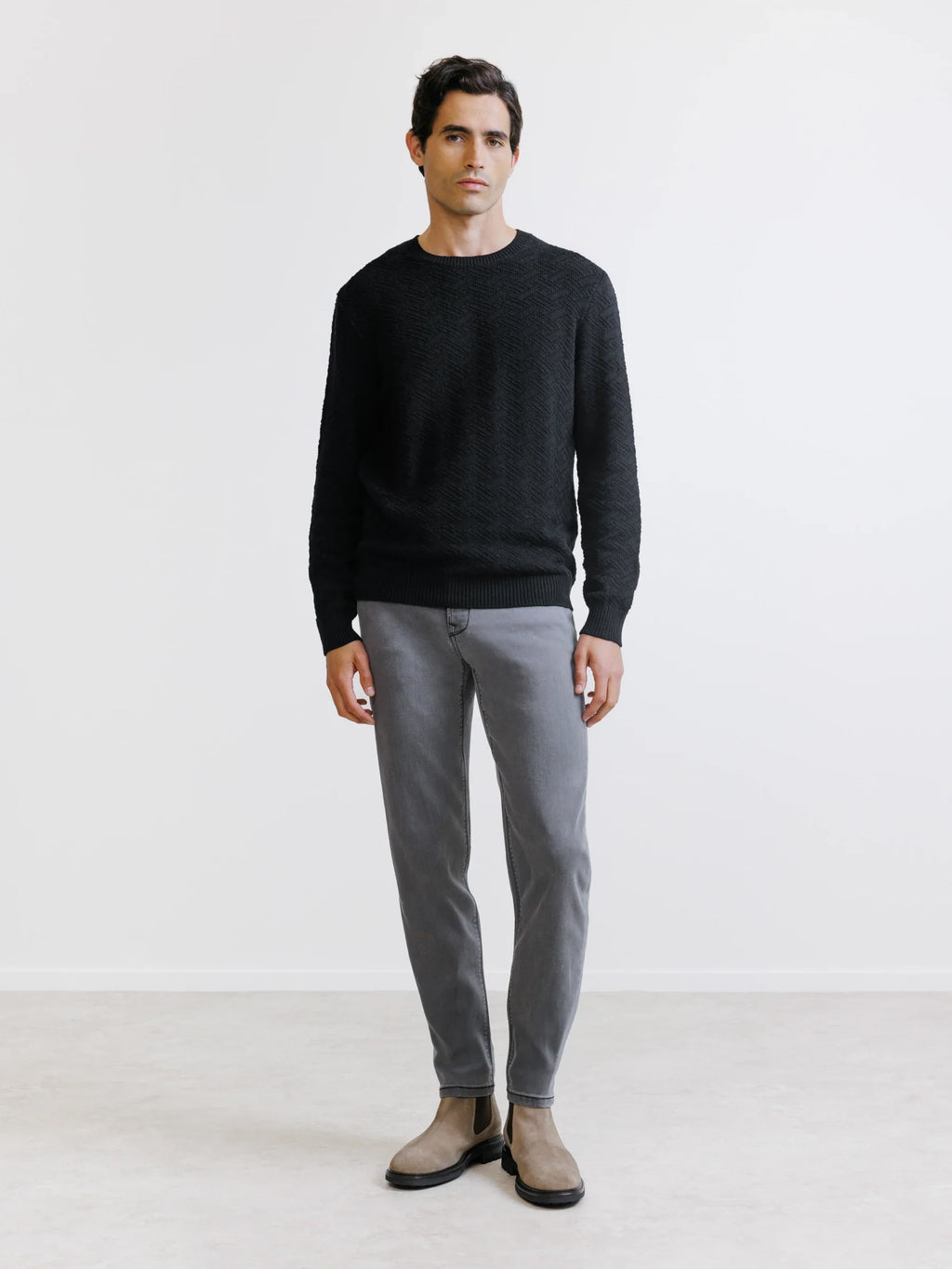 Pull jacquard col rond noir - IZAC