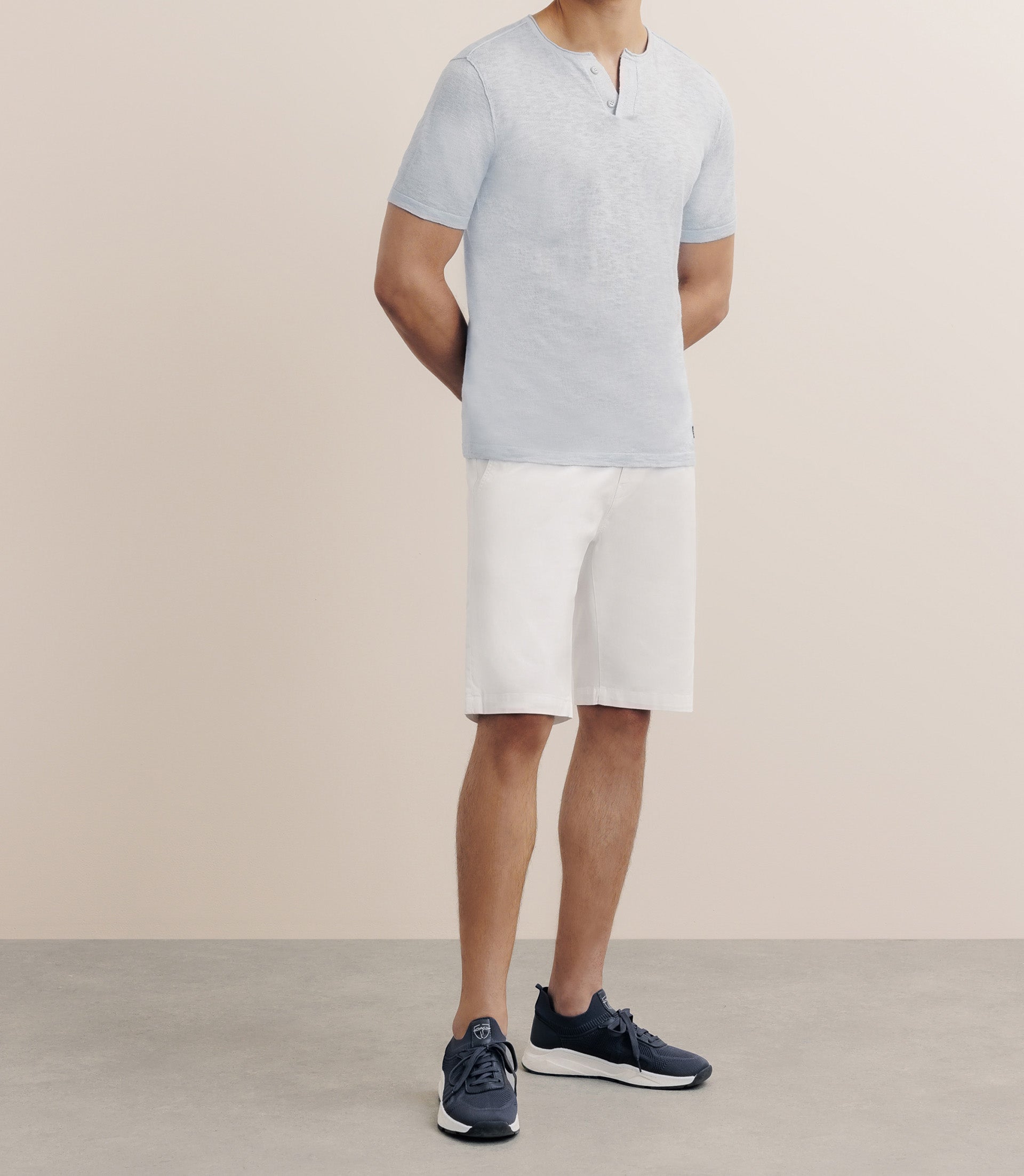 T-shirt boutonné bleu ciel - IZAC