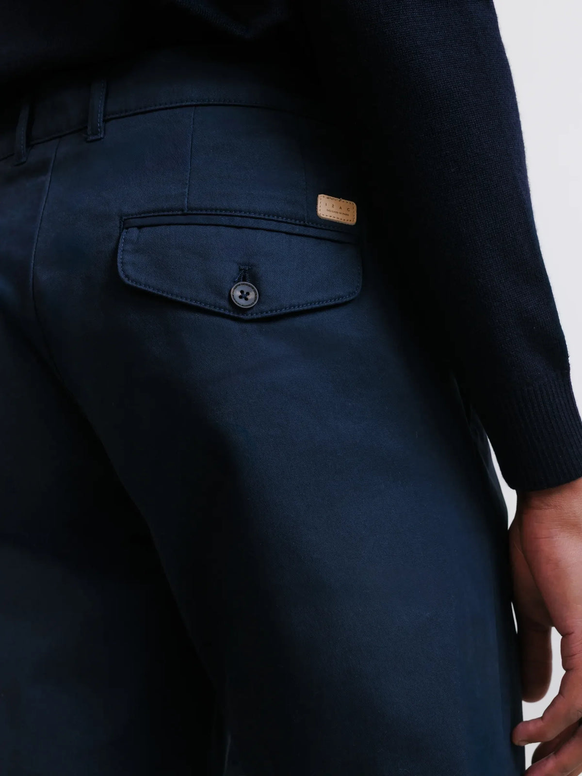 Pantalon chino à plis marine - IZAC