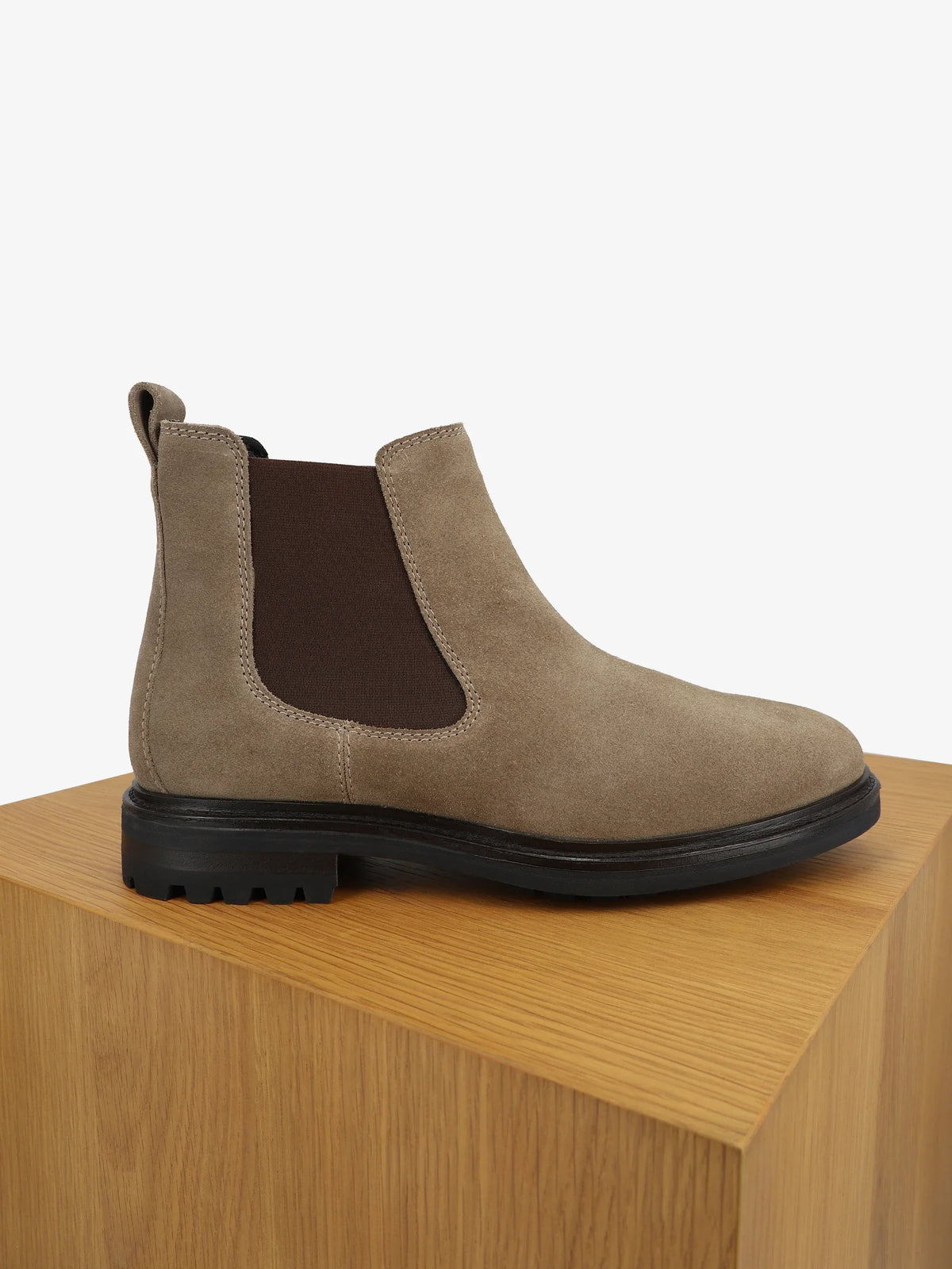 Bottines chelsea en suède taupe - IZAC