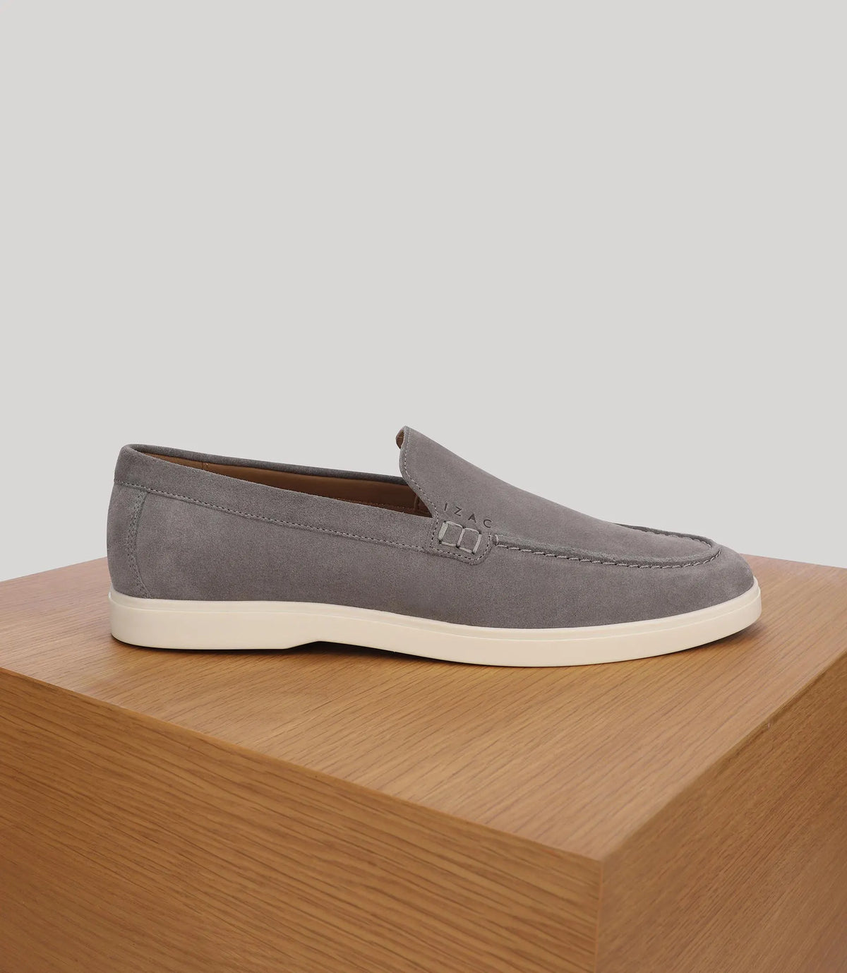 Mocassin casual en suède gris - IZAC