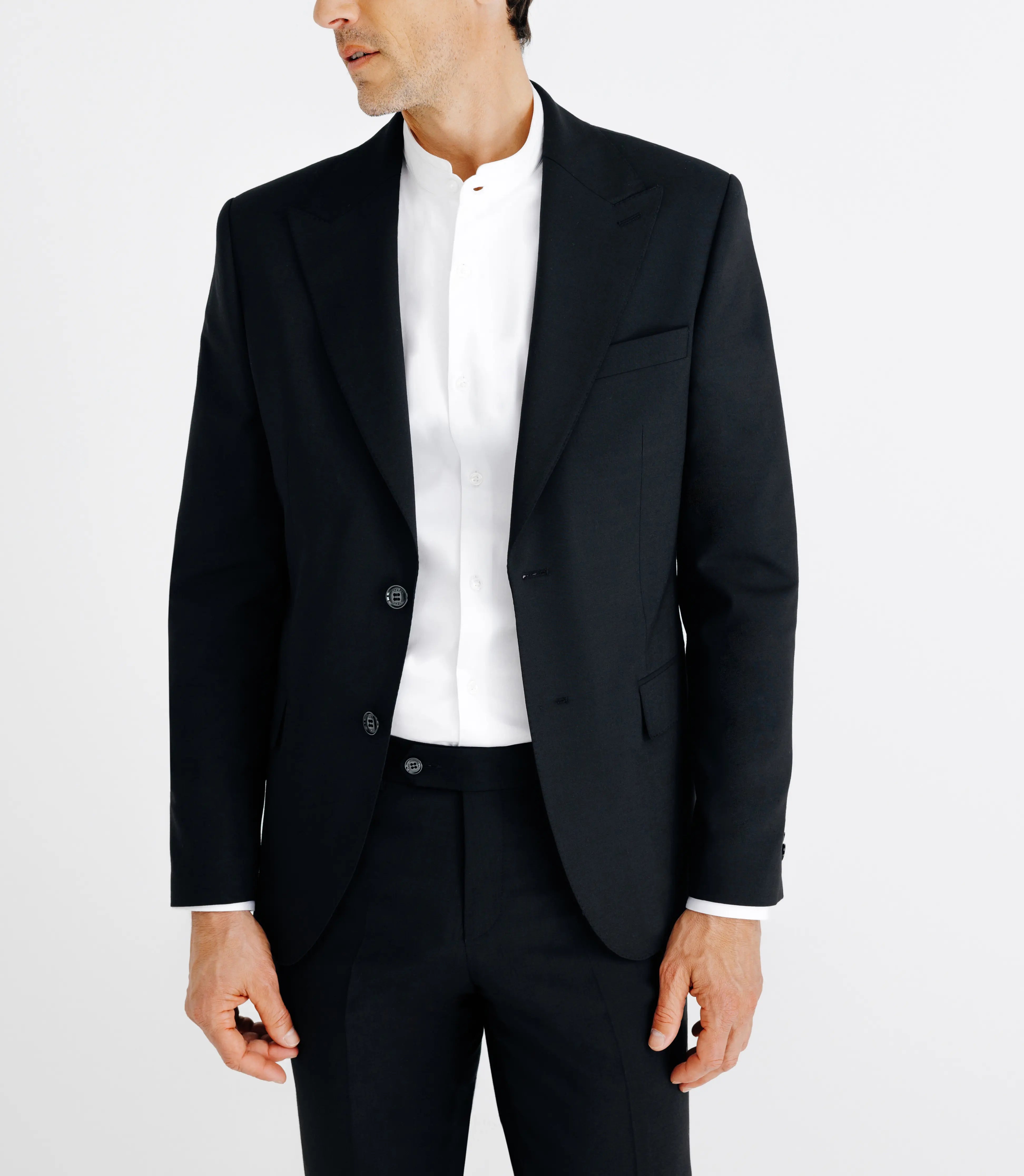 Costume col pointe noir - IZAC