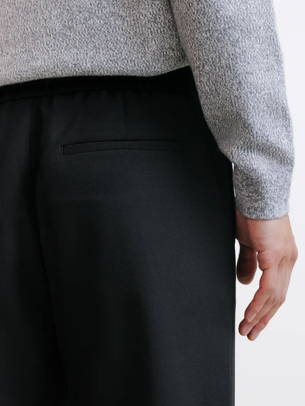 Pantalon à taille élastiquée noir - IZAC